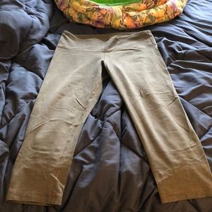 Lululemon Wunder Under Crops